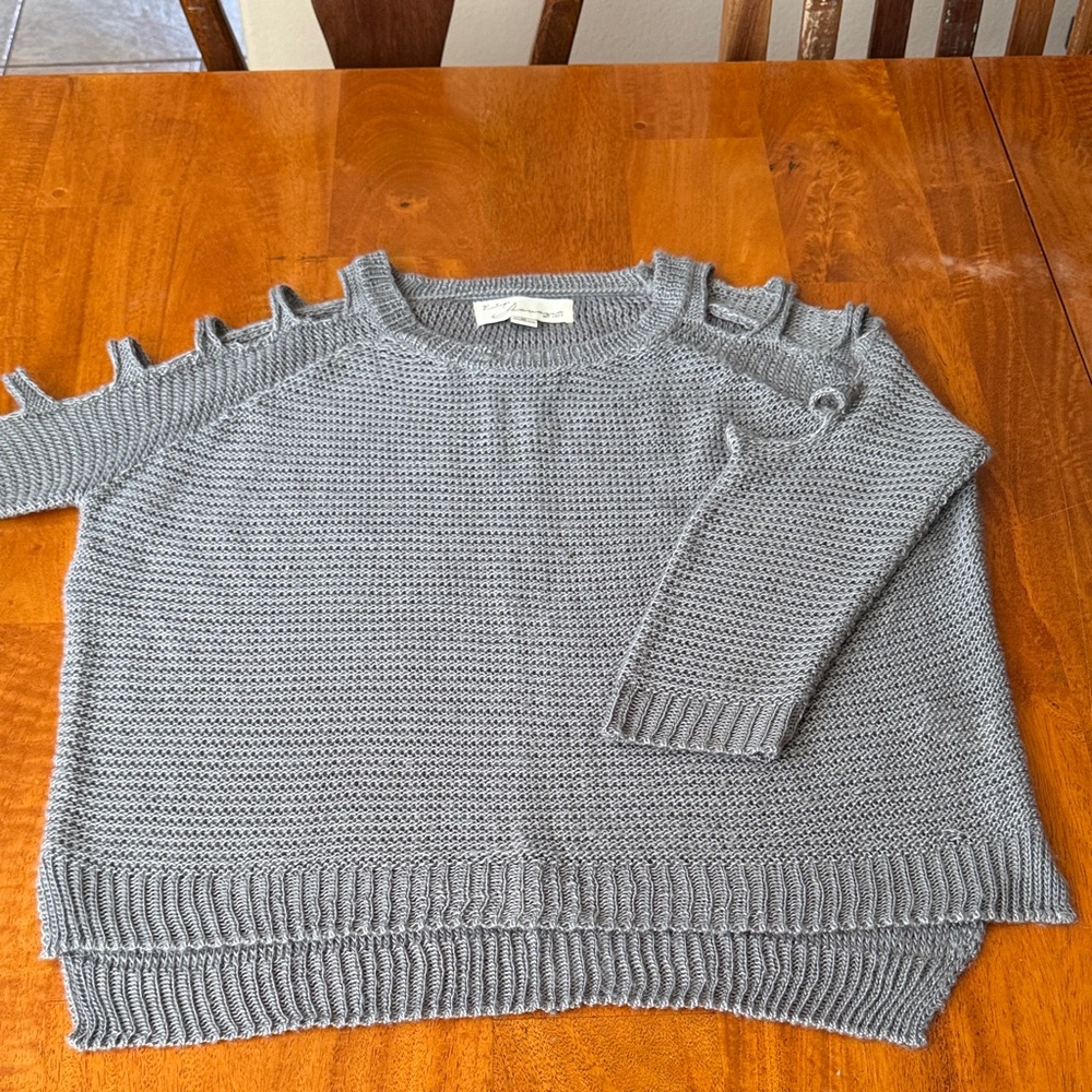 Vintage Havana Gray Cold-Shoulder Scoopneck Sweater